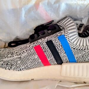 2016 Adidas NMD_R1 Primeknit ‘Tri Color’ Stripes BB2888 Men’s Size 7.5 Brand New